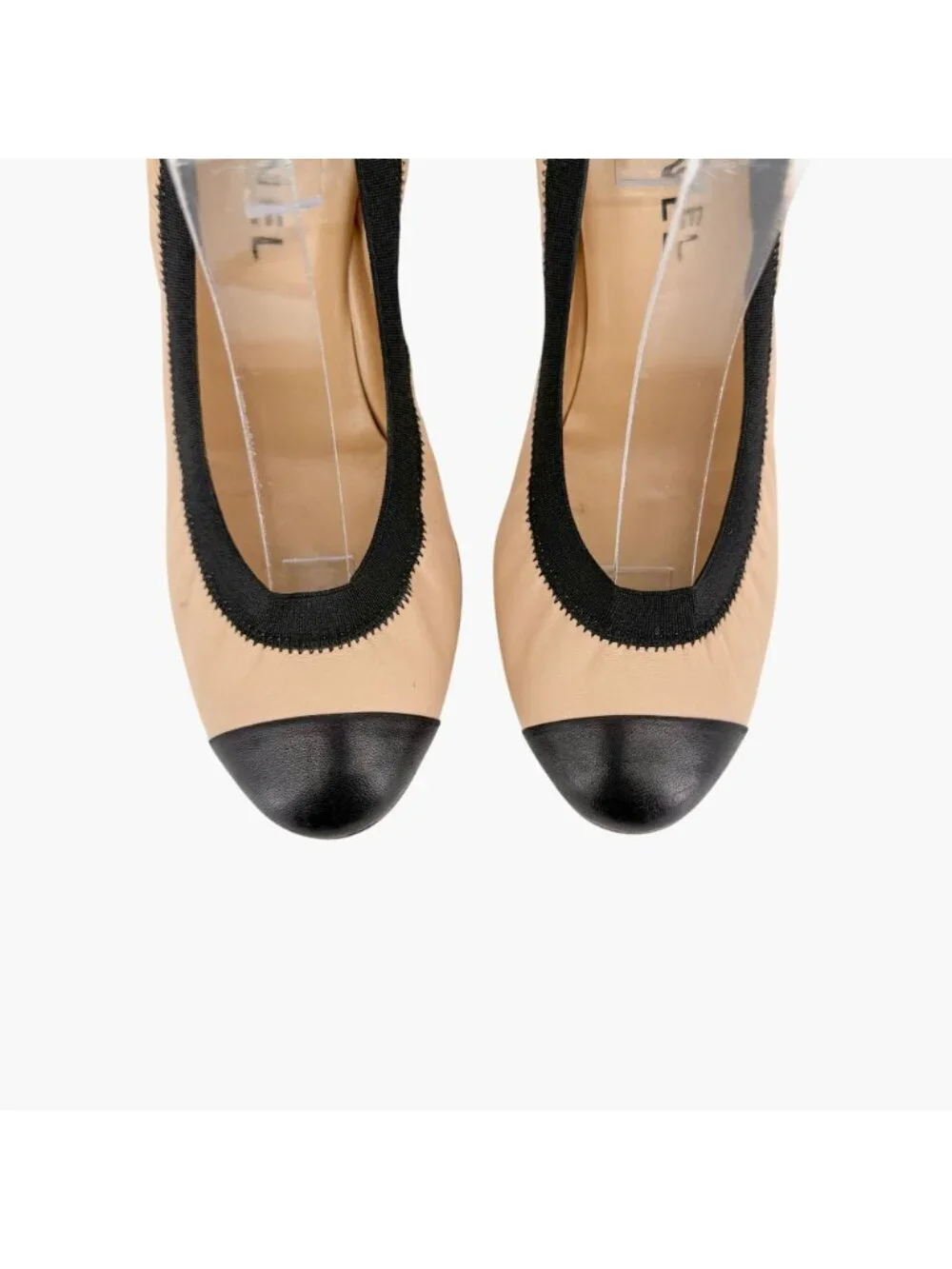 Chanel Beige Black Cap Toe CC Leather Pumps Heels Size 40 US 9-9.5 Stretch